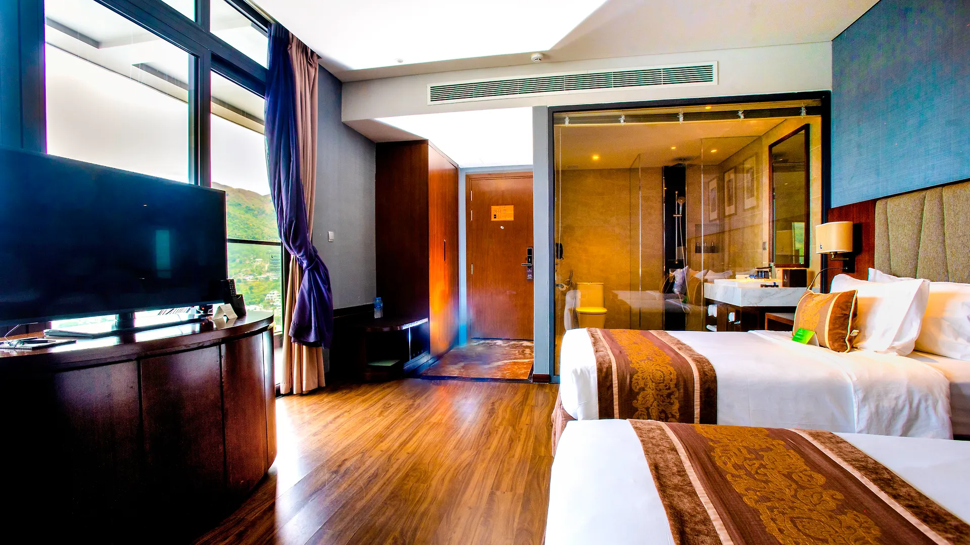 Boton Blue Hotel & Spa contacts