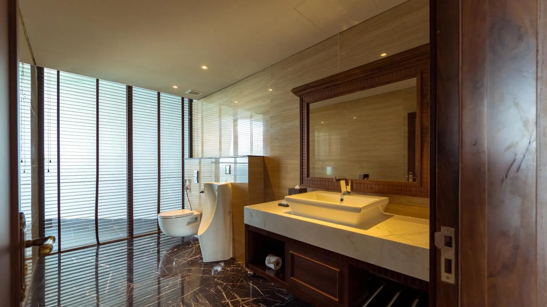 *****  Boton Blue Hotel & Spa Nha Trang Vietnam